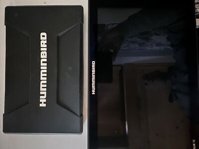 Hummingbird Solix Gen 3 fish finder