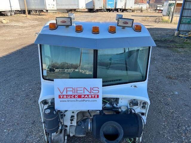 Peterbilt 385 Cab Assembly
