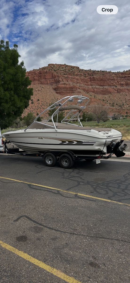 1997 Sea Ray 210 Wakeboard/Ski Boat - Wakeboard Tower & Trailer