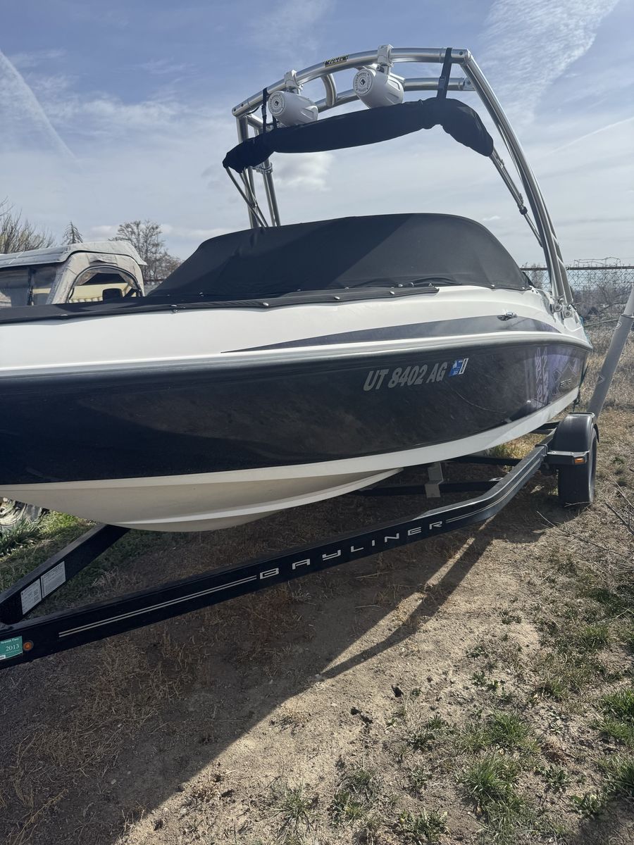 2012 bayliner