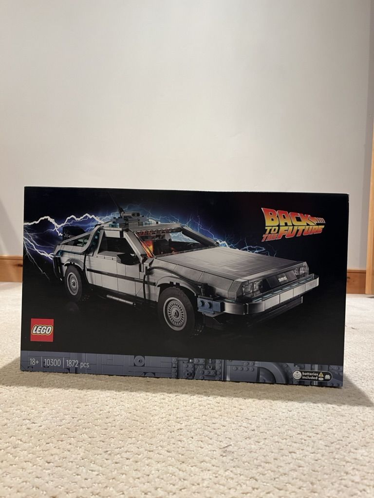 LEGO IDEAS Back to the Future Time Machine #10300