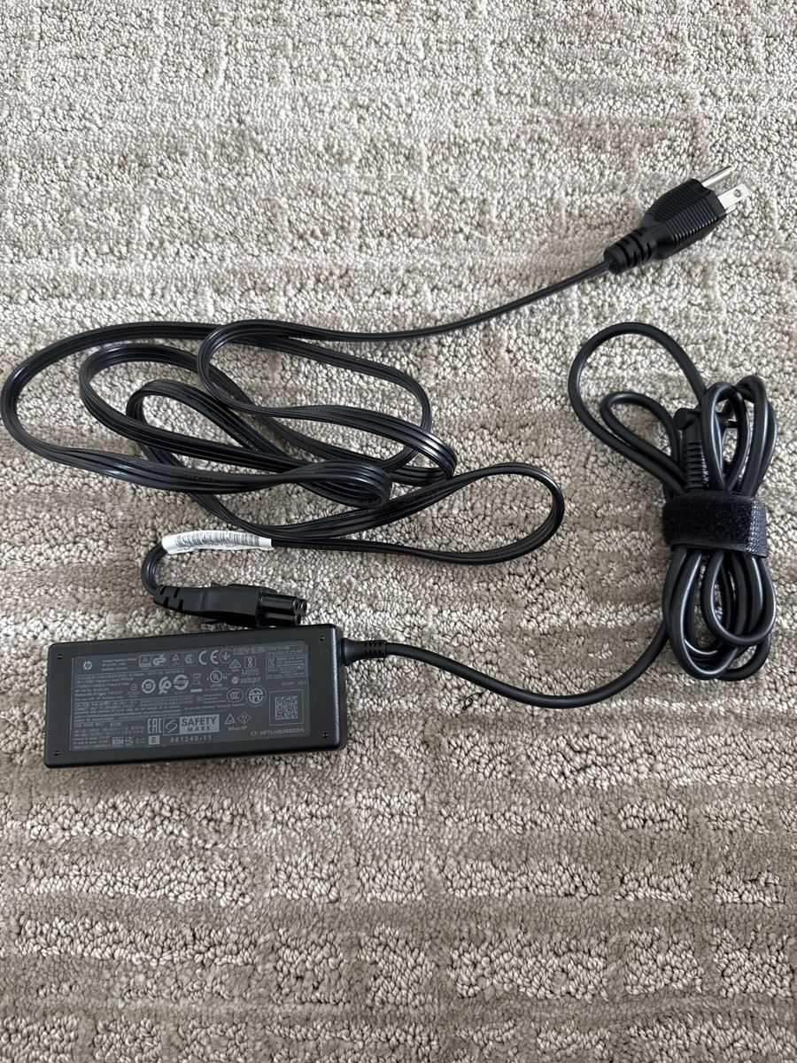 HP Part NO.: 854055-003  Model PPP009D AC Adapter