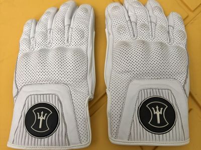 Stingray White Perforated Motorcycle Gloves with Black Logo - Size 11 XL Used Good Condition