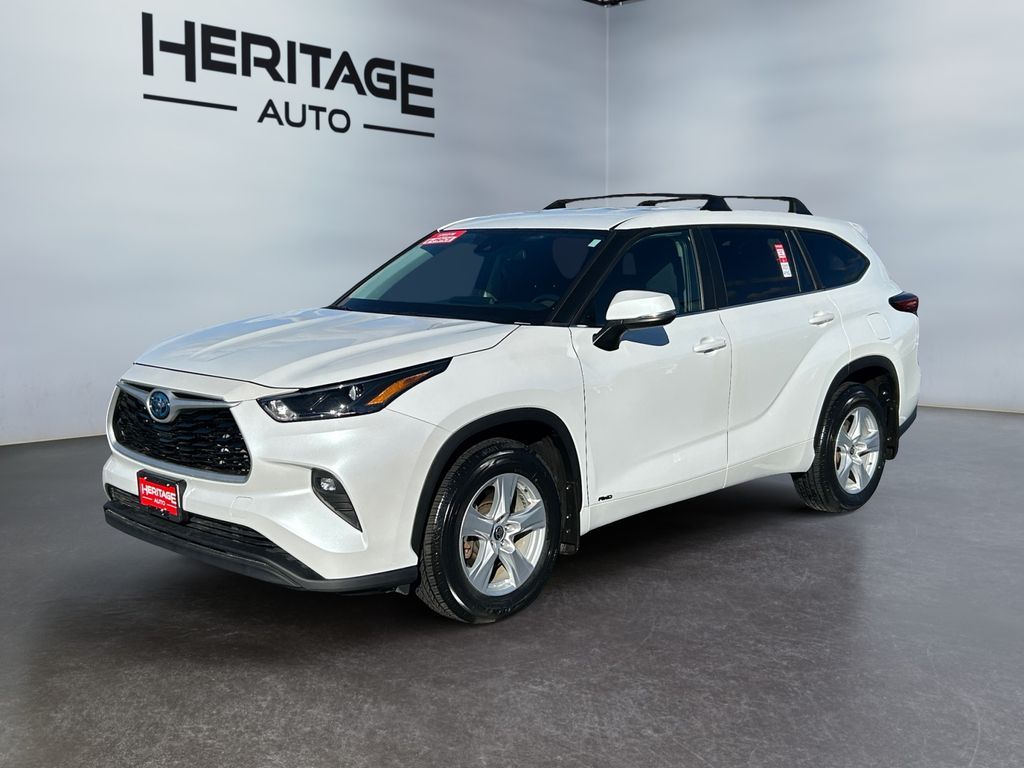 2023 Toyota Highlander LE
