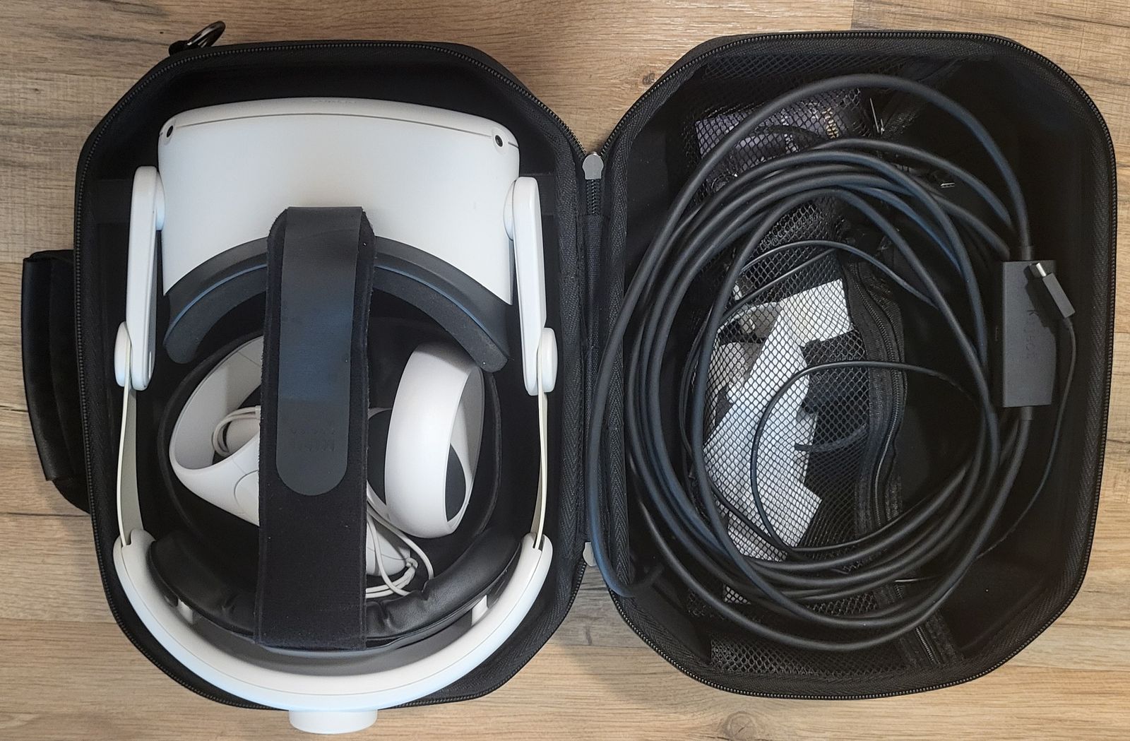 Meta Quest 2 (Oculus Quest 2) 64GB VR Headset, Controllers & Case