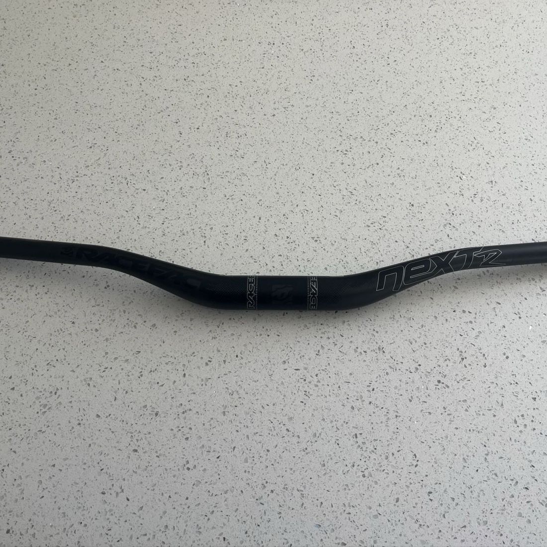 Race Face Next R 35 35mm Rise Carbon Mountain Bike Handlebar 760mm - Black