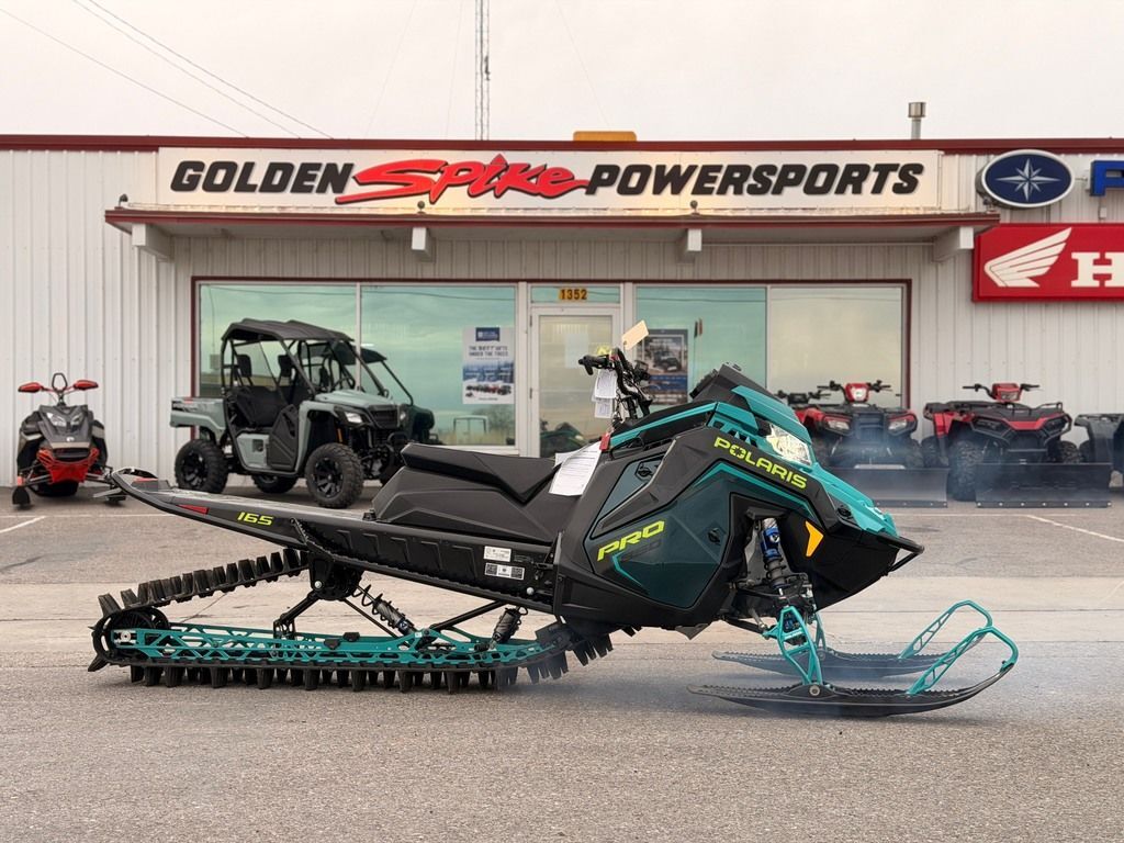 2025 Polaris® 850 PRO RMK 165 Dark Teal / Radiant Green / Neon