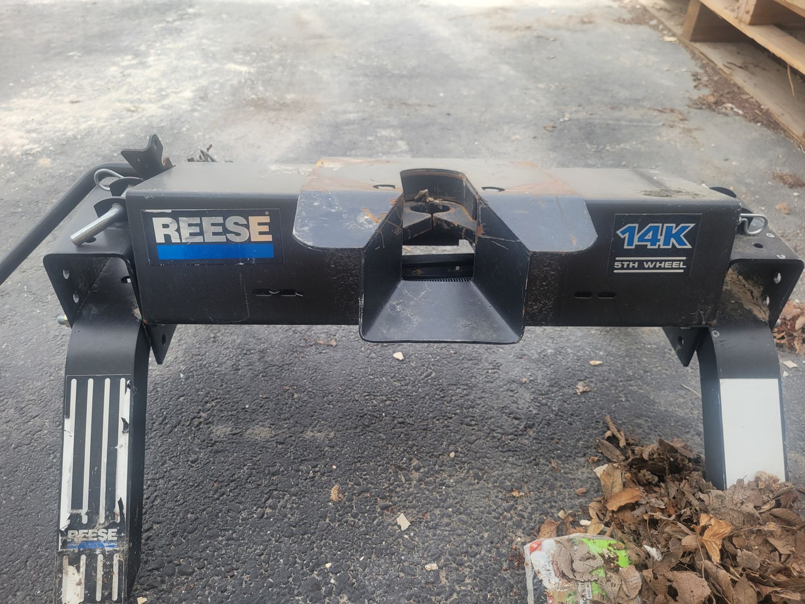 5th wheel hitch make offer