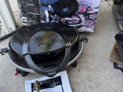 Coleman InstaStart Portable Propane Tailgate Grill 9914 Series