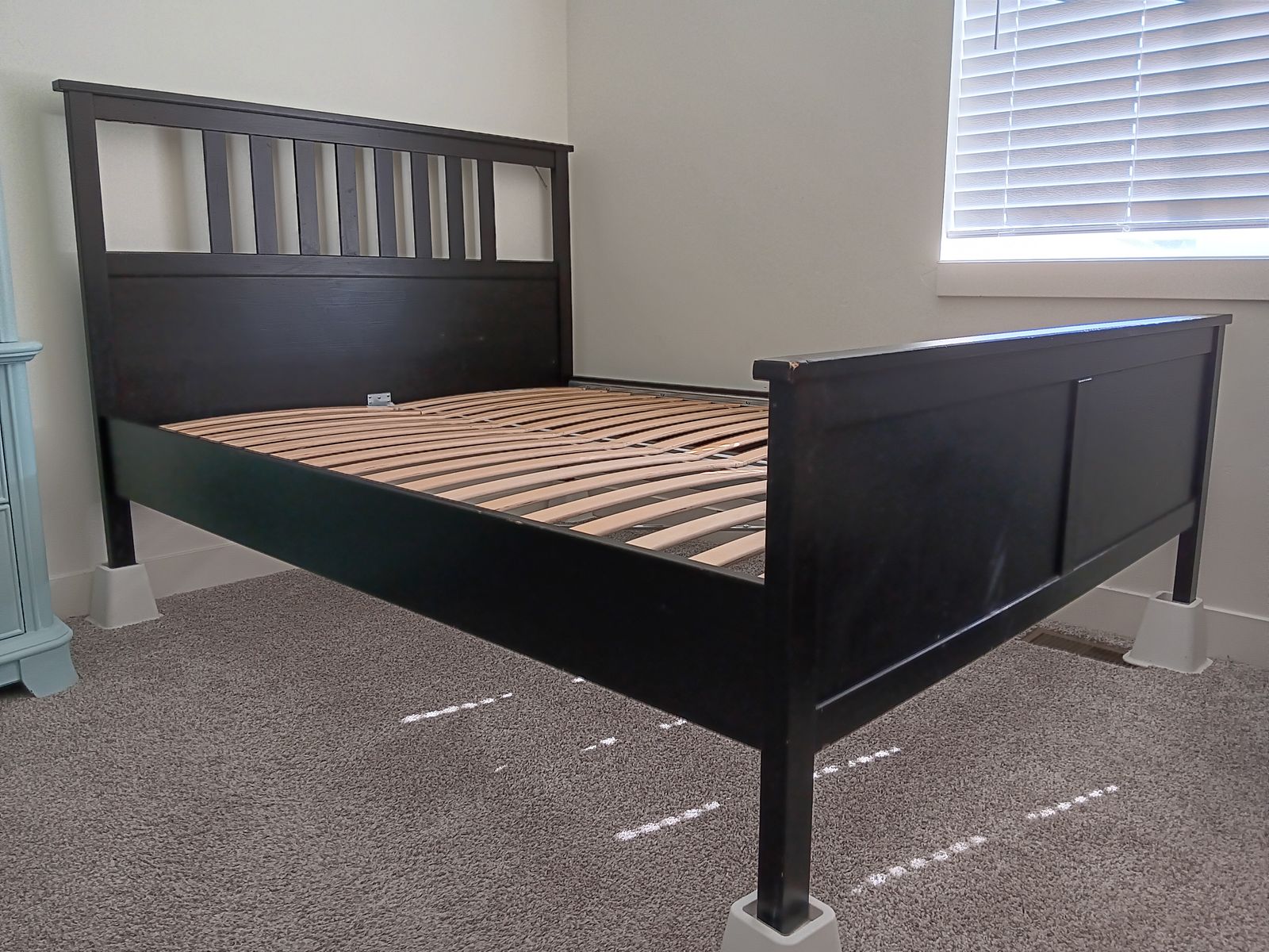 Queen bed for sale