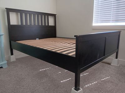 Queen bed for sale