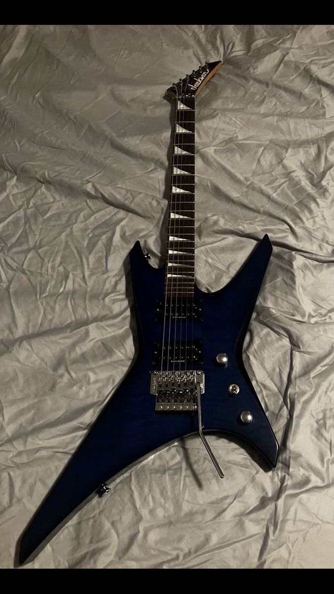 will change strings on guitar