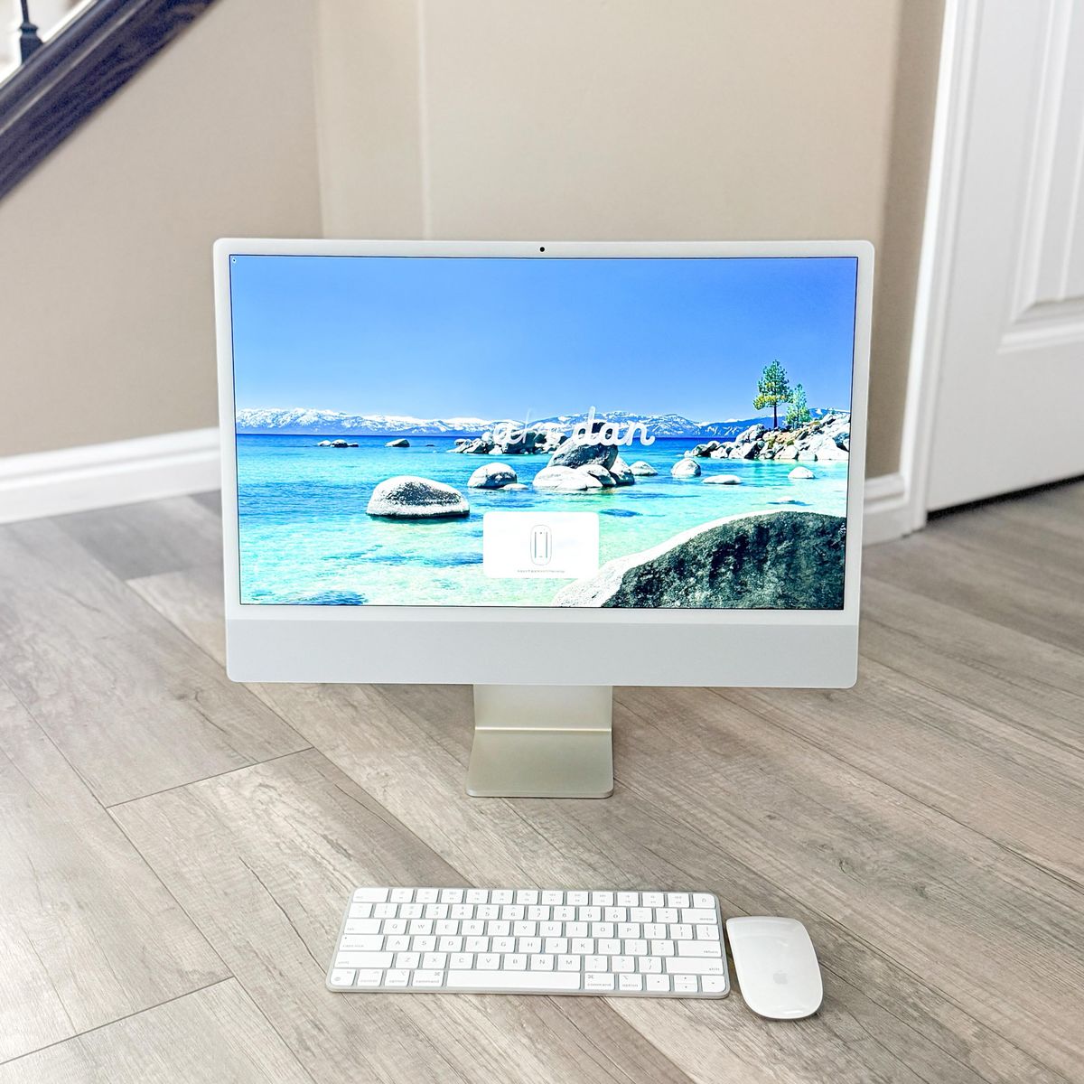 MINT Apple iMac 24-inch M1 Magic Keyboard / Mouse