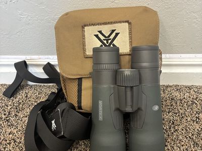 Vortex Razor HD 12x50 Binoculars with Case