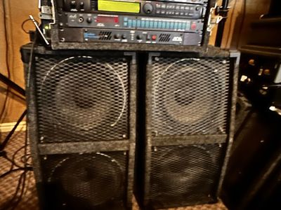 ADA MP1 with micro tube and Quadrasynth2 with ADA MPC Foot Controller & ADA split cab Speakers for the best 80s tone