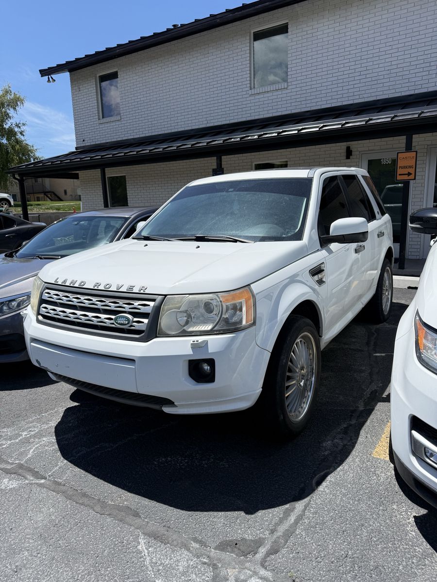 2011 Land Rover LR2 