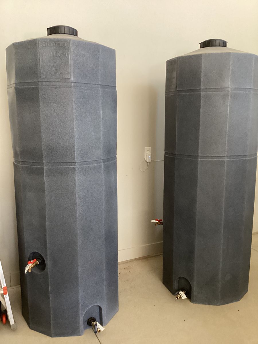 2-250 gallon storm tanker water tanks *new*