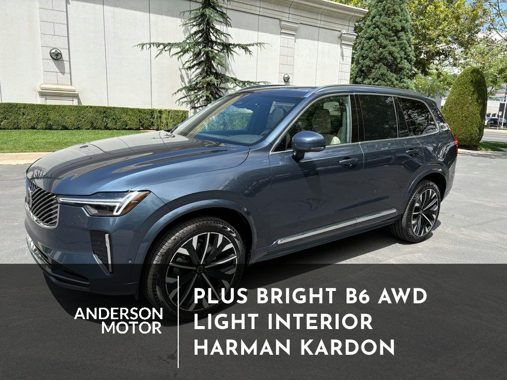 2026 Volvo XC90 B6 Plus Bright Theme