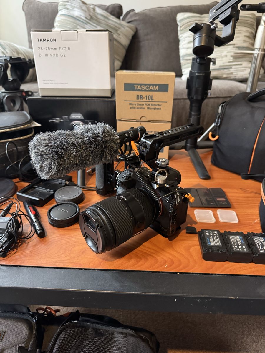 Sony A7 IV w/ Tamron 28-75mm F/2.8 G2, Tascam DR-10L, Ronin sc Gimbal & Apurture 60x light and Accessories