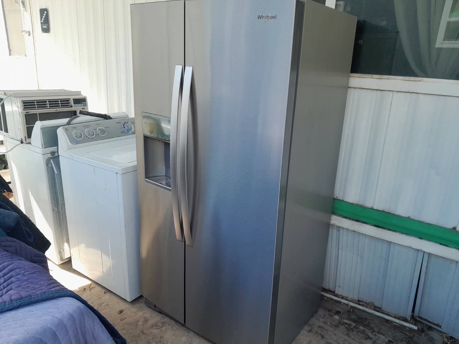 Like New Whirlpool Stainless Counter Depth Refrigerator