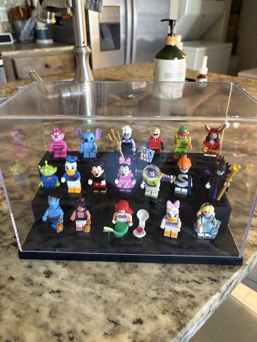 LEGO 71012 Disney Series 1 Complete Set of 18 Minifigures with Display Case