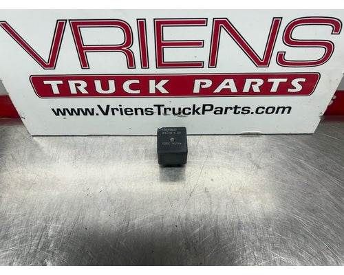 Western Star 12 Volt 5 Terminal Relay, Part # VF4-15F11-S01