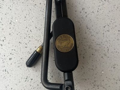 Regal Medallion Series Fly Tying Vise.