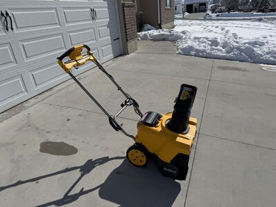 $300 60V DeWalt Snow Blower (no batteries)