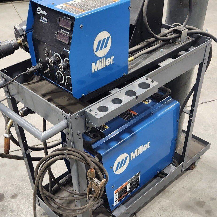 Miller XMT 304 & 60 series feeder