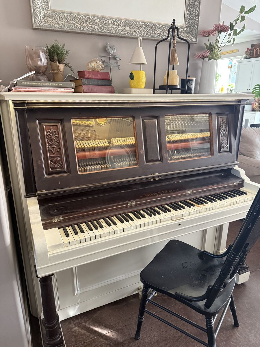 Antique piano
