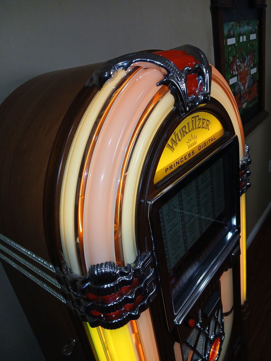 Main image 4