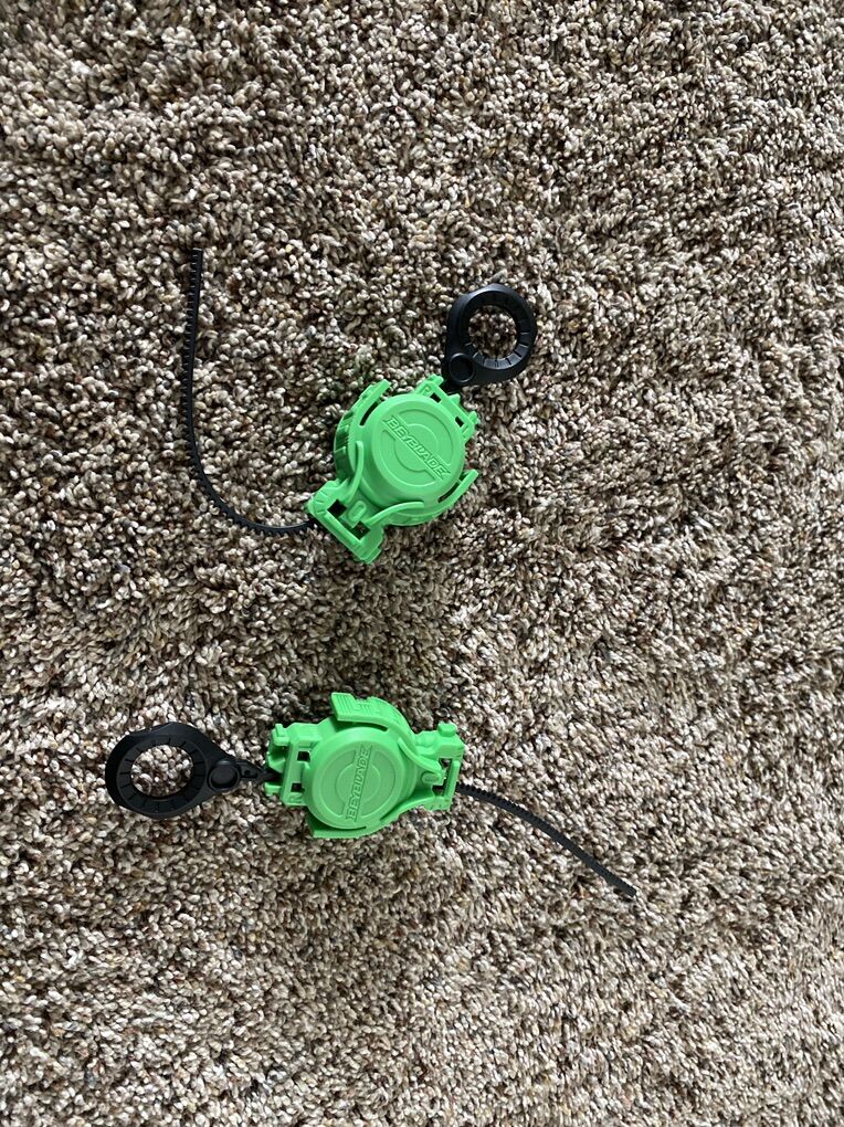 2 Beyblade Rippers