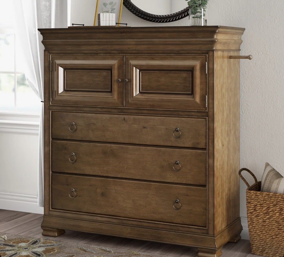 Solid Wood Kaliyanna 5‑Drawer Dresser, Alder & Cedar, Brand New, $3800 MSRP, Open to Serious Offers, Free Delivery in St. George