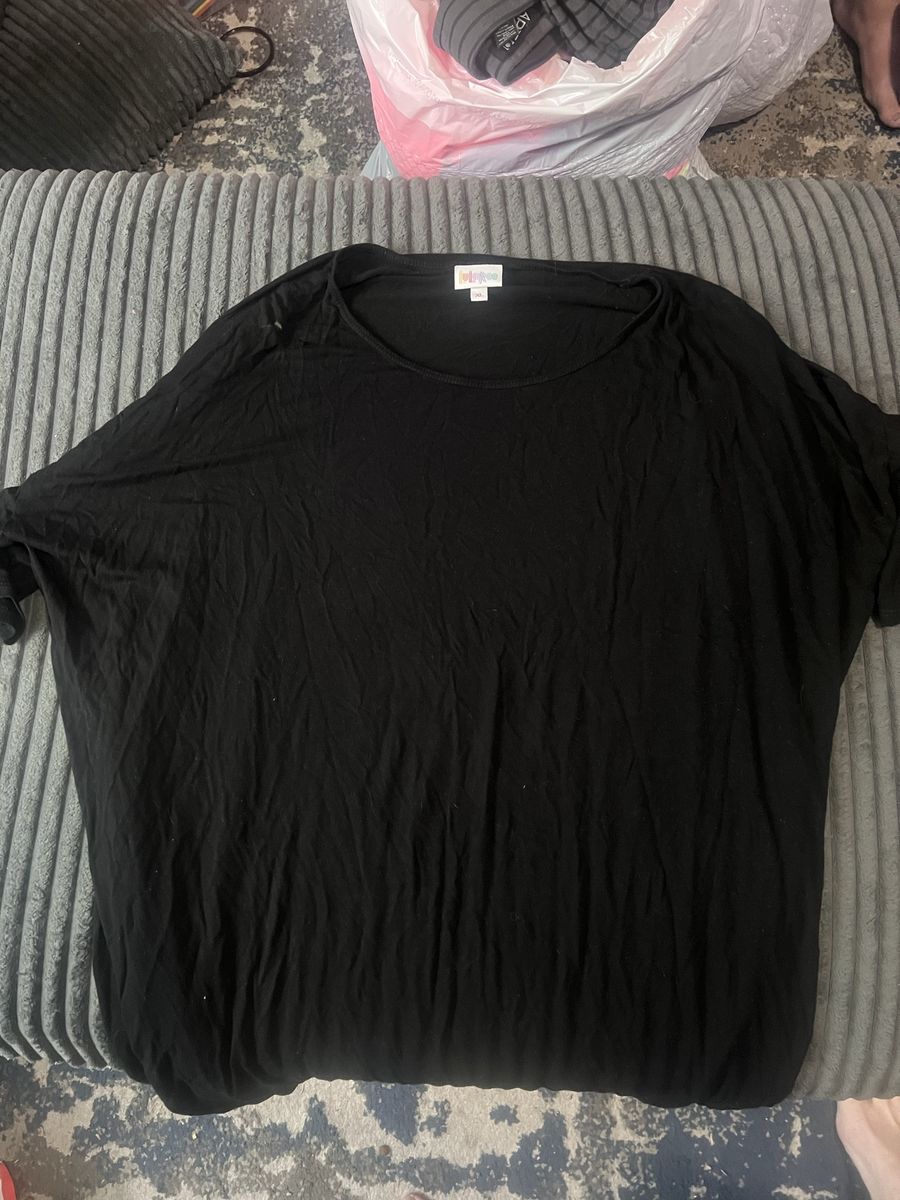 LuLaRoe Black Top Size XL