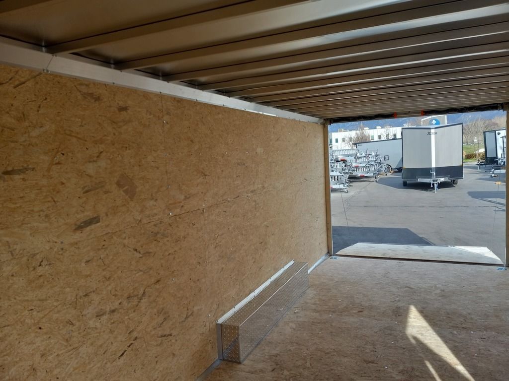 Main image 24