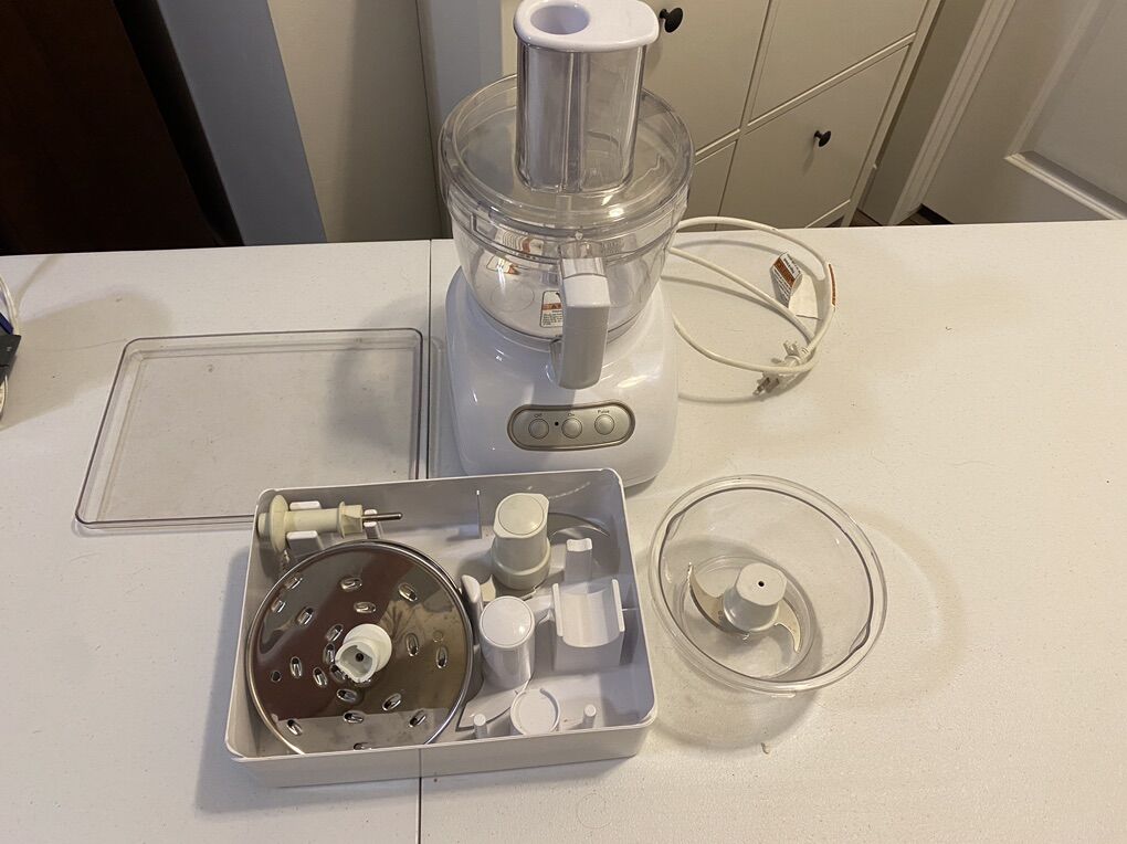 Kitchenaide Food Processor with attachments