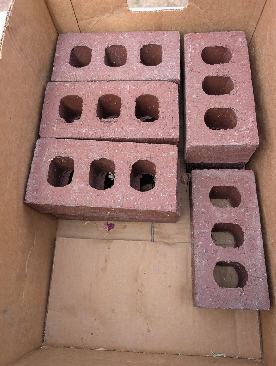 Main image 3