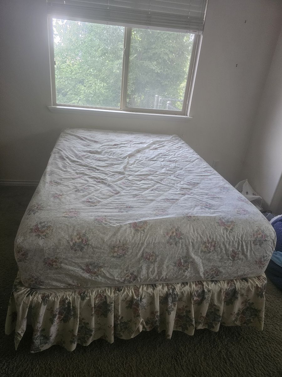 Bed and box set