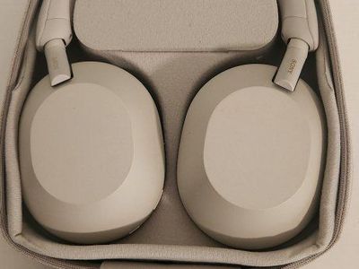 Sony WH-1000XM5 Wireless Noise Cancelling Headphones – Perfect Condition + Case Included