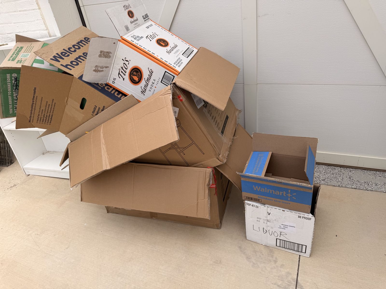 Free moving boxes