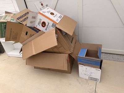 Free moving boxes