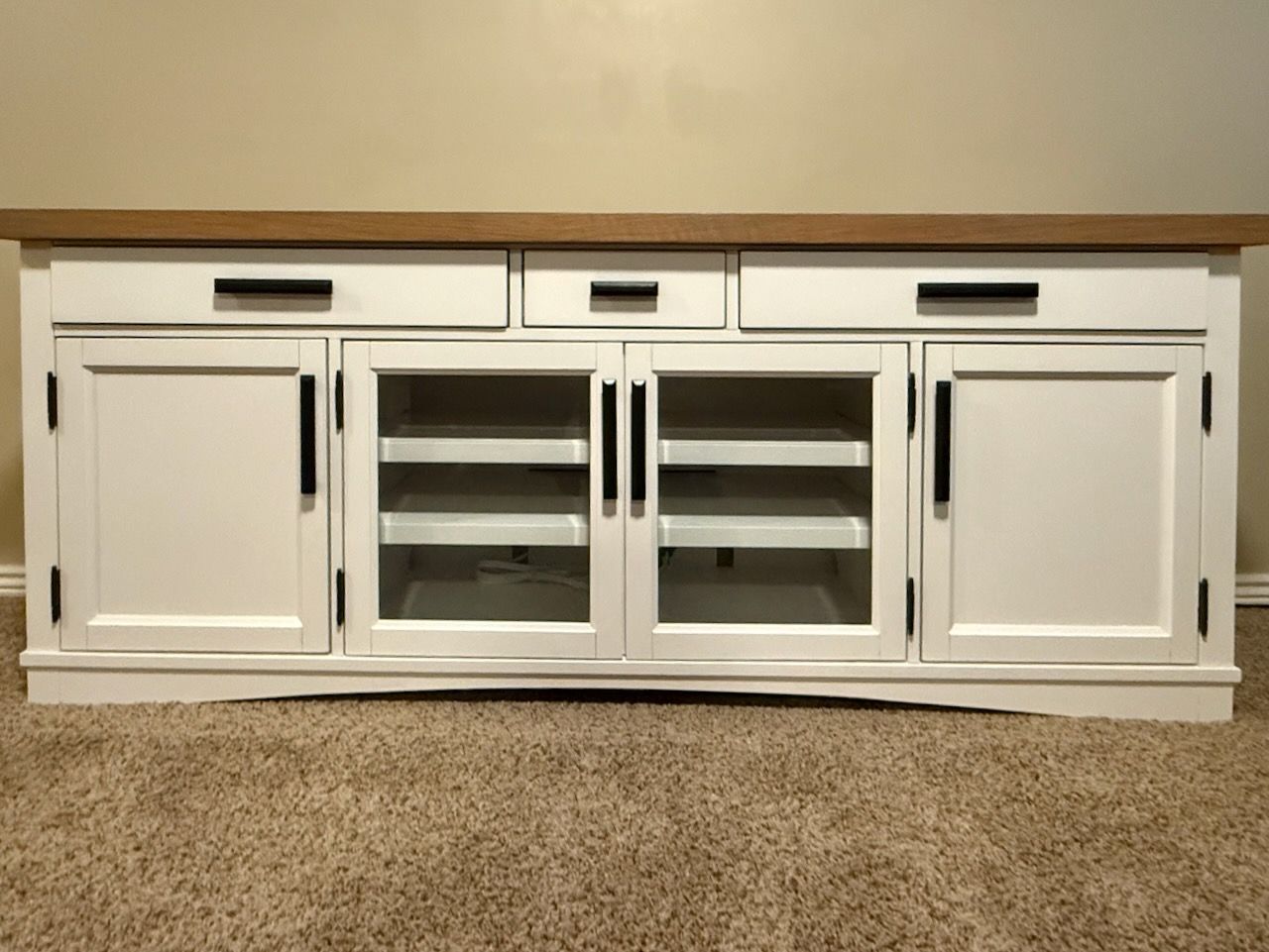 Main image 3