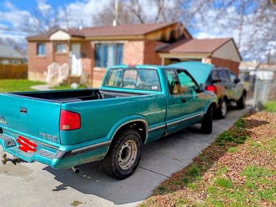 1994 CHEVROLET S10 LS