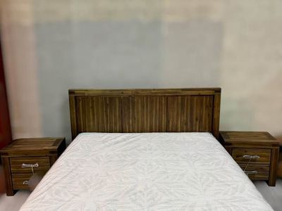 Mattress Sealy Posturepedic 14-in Medium - LAST ONE