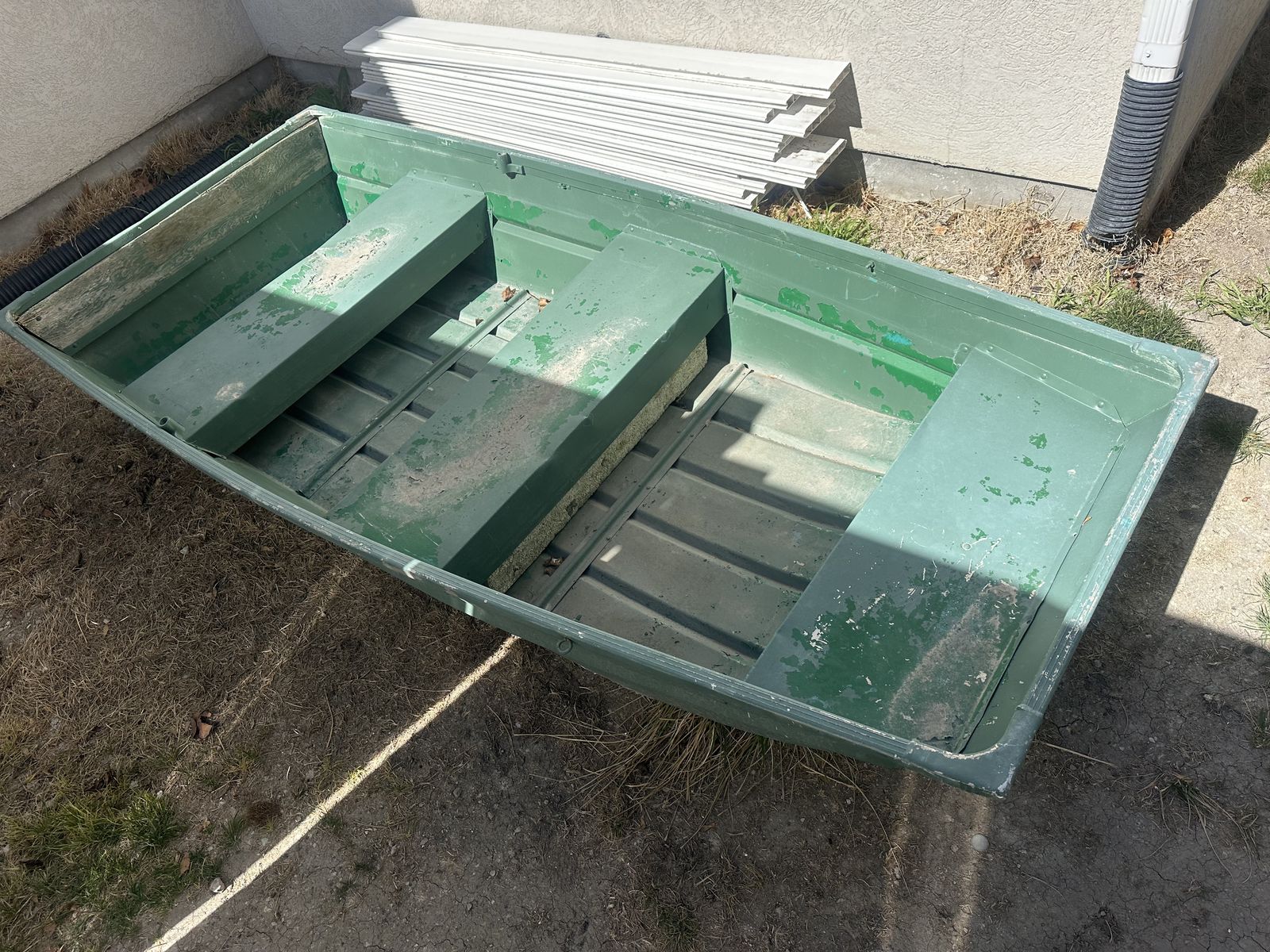 Jon Boat / Fishing Boat