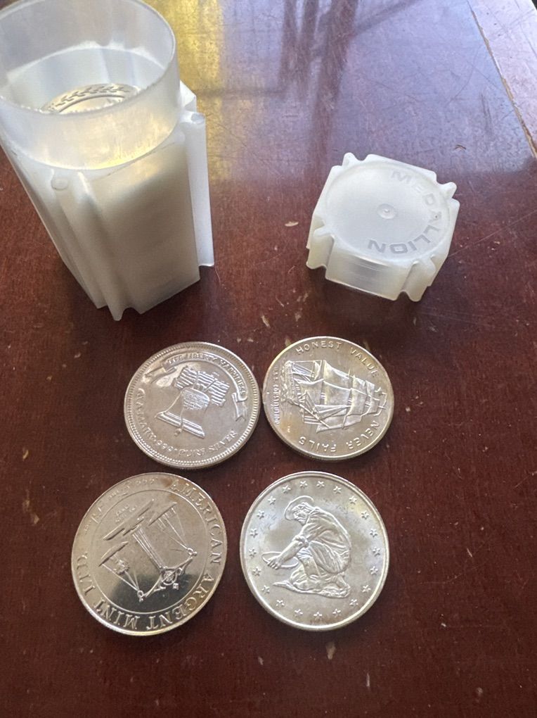 Silver Rounds Under Spot
