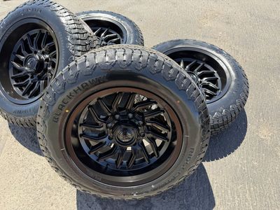 20” Fuel 20x10 8 Lug 8x180 33” Blackhawk A/T 285/60R20 Chevy GMC Sierra Silverado 2500 3500