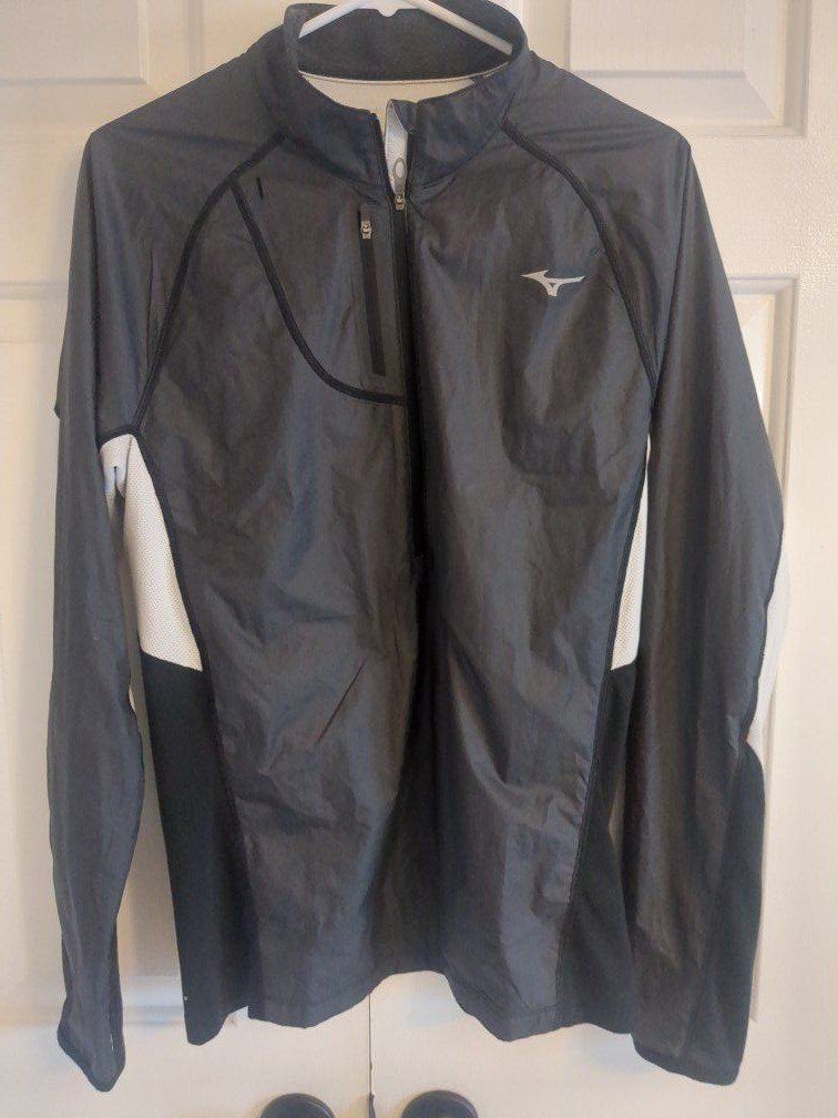 Men's Med Mizuno lightweight breath Thermo jacket