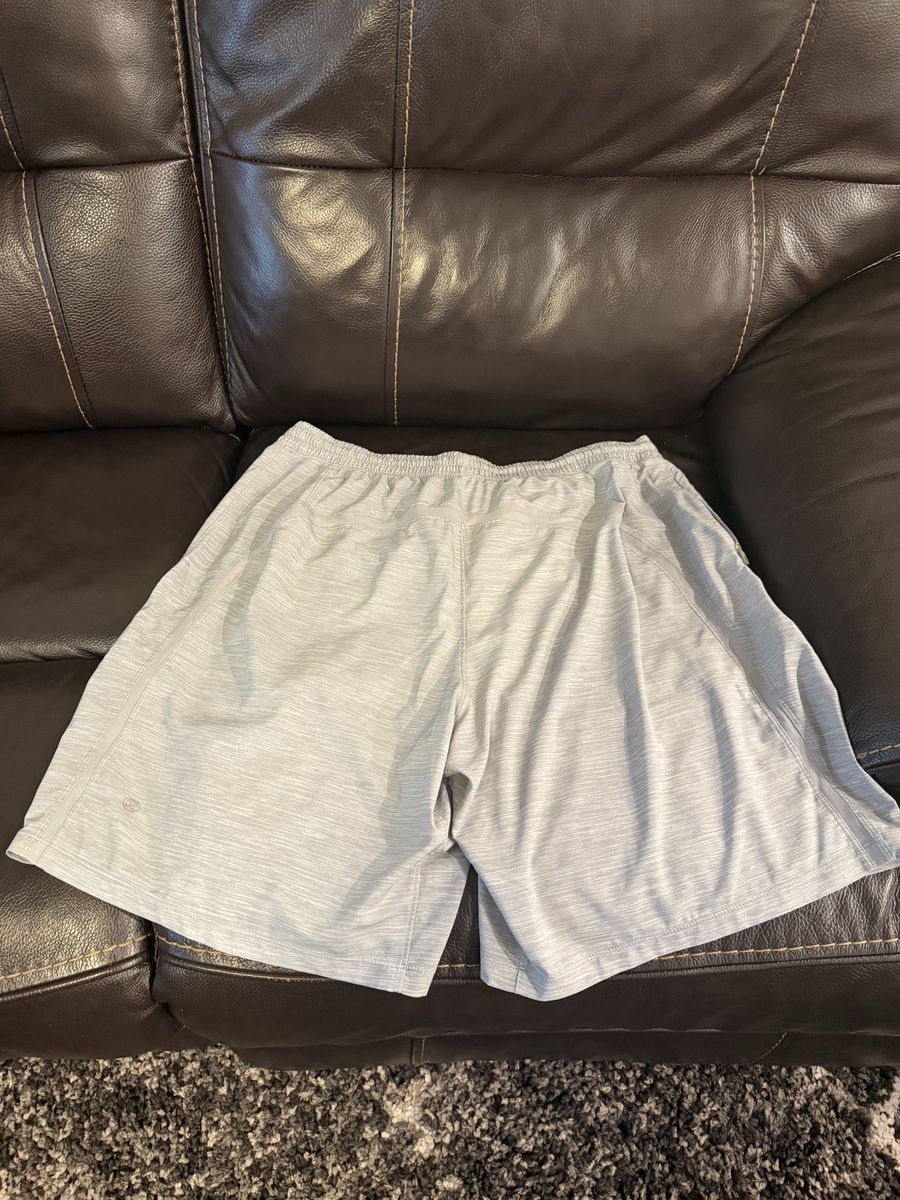 Lululemon Men's Heathered Gray Athletic Lined Shorts - Size XL