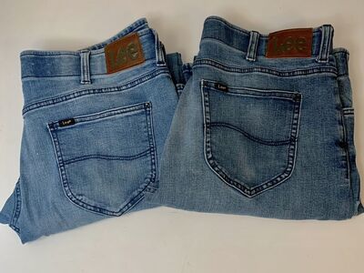 2 Pair Lee Extreme Motion 38 X 34 Stretch Jeans